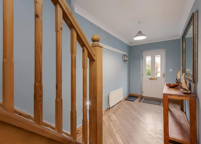 Demeter House Holiday home *