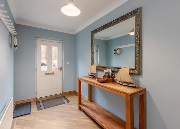 Demeter House Holiday home *