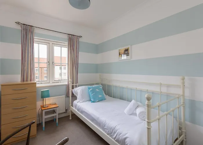 Holiday home Demeter House *